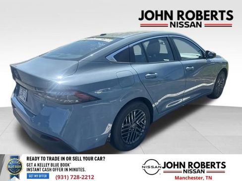 Used 2026 Nissan Sentra SV w/ Floor Mat Package image 6