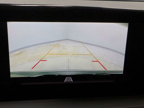 Used 2025 Buick Encore GX Preferred image 2