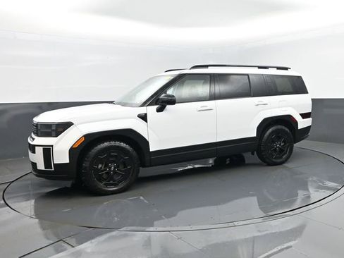 Used 2024 Hyundai Santa Fe XRT AWD/4WD image 2