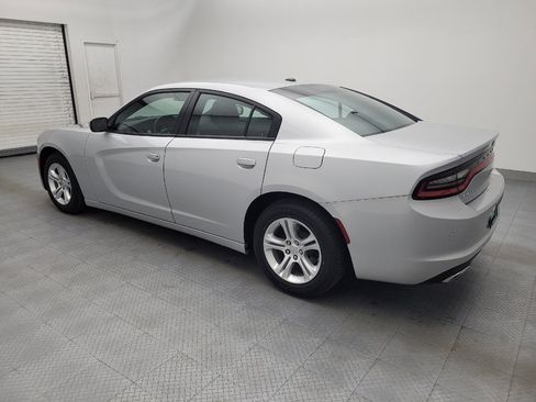 Used 2022 Dodge Charger SXT RWD image 3