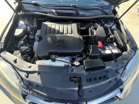 Used 2017 Toyota Camry XSE image 30
