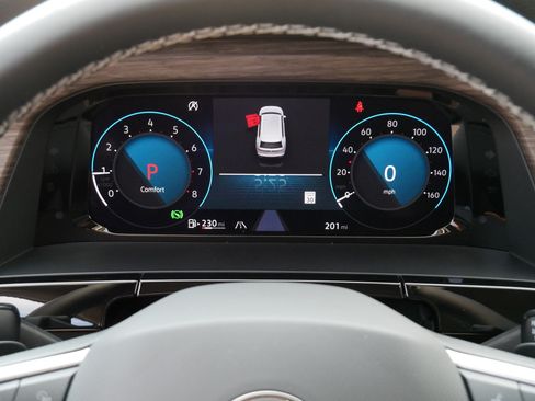 Used 2026 Volkswagen Atlas SEL AWD/4WD image 21