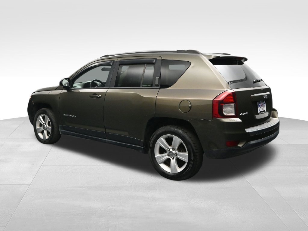Used 2015 Jeep Compass Sport w/ Power Value Group AWD/4WD image 3
