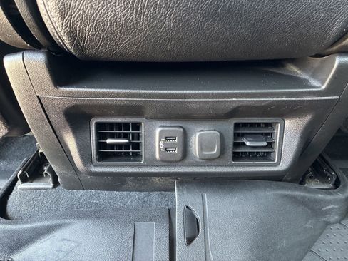 Used 2020 Chevrolet Silverado 2500 LT w/ Convenience Package AWD/4WD image 16