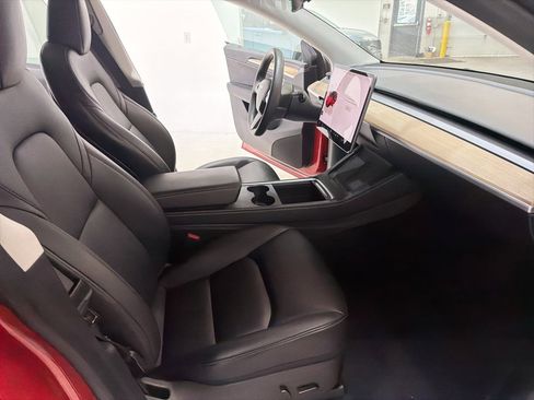 Used 2023 Tesla Model Y Long Range image 26