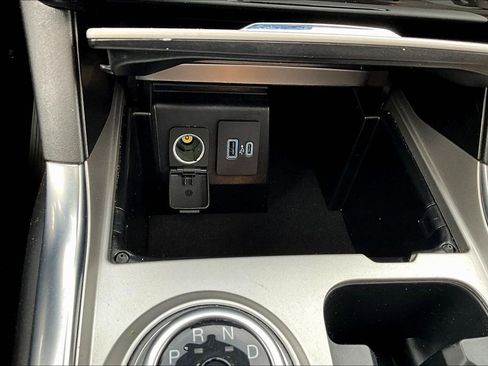 Used 2023 Ford Explorer Limited w/ Hybrid Equipment Group 310A AWD/4WD image 18