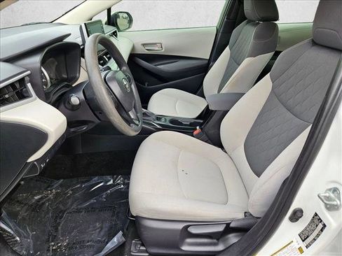 Used 2020 Toyota Corolla LE image 15