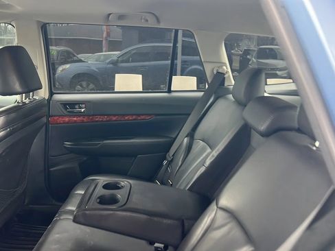 Used 2010 Subaru Outback 2.5i Limited image 33