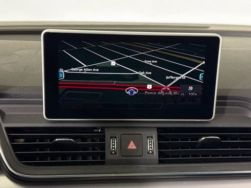 Used 2019 Audi Q5 2.0T Premium Plus w/ Premium Plus Package image 23