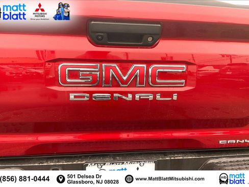 Used 2024 GMC Canyon Denali image 16