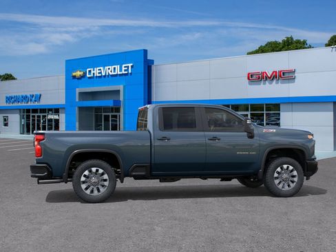 New 2026 Chevrolet Silverado 2500 Custom w/ Custom Value Package image 29