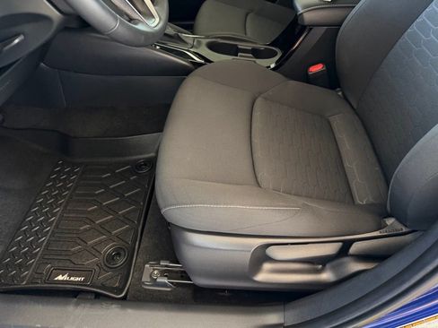 Used 2025 Toyota Corolla SE FWD image 13
