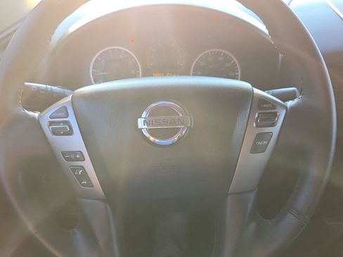 Used 2015 Nissan Titan SV w/ SV Value Truck Package AWD/4WD image 18