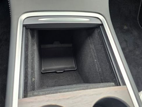 Used 2024 Tesla Model Y Long Range image 24