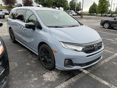 Used 2025 Honda Odyssey Sport-L image 5