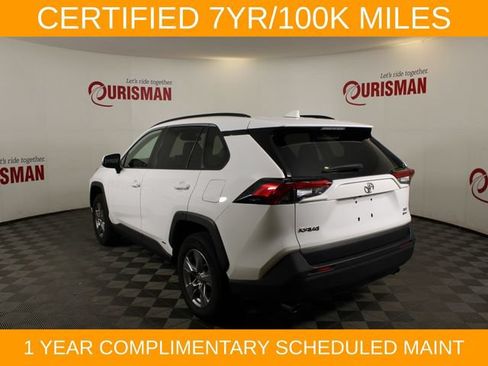 Used 2025 Toyota RAV4 XLE AWD/4WD image 6