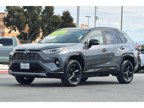 Used 2021 Toyota RAV4 XSE w/ XSE Grade Weather Package AWD/4WD image 8