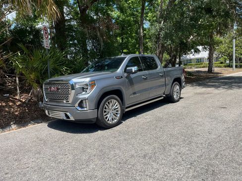 Used 2019 GMC Sierra 1500 Denali w/ Denali Ultimate Package AWD/4WD image 9