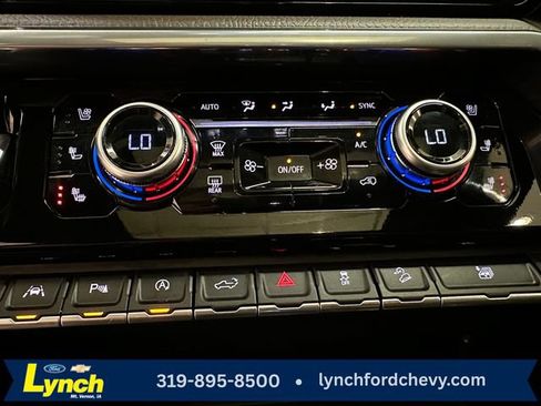 Used 2022 GMC Sierra 1500 Denali w/ Denali Reserve Package AWD/4WD image 14