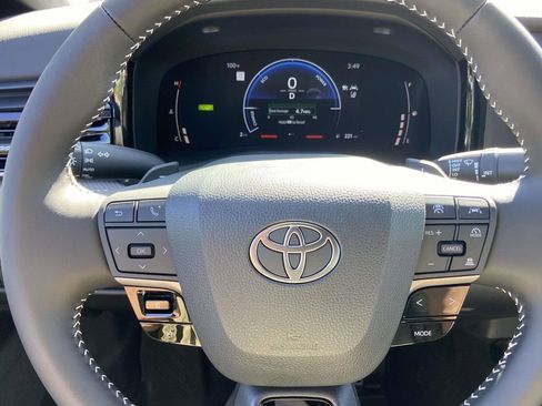 New 2026 Toyota Camry SE w/ Convenience Package image 28