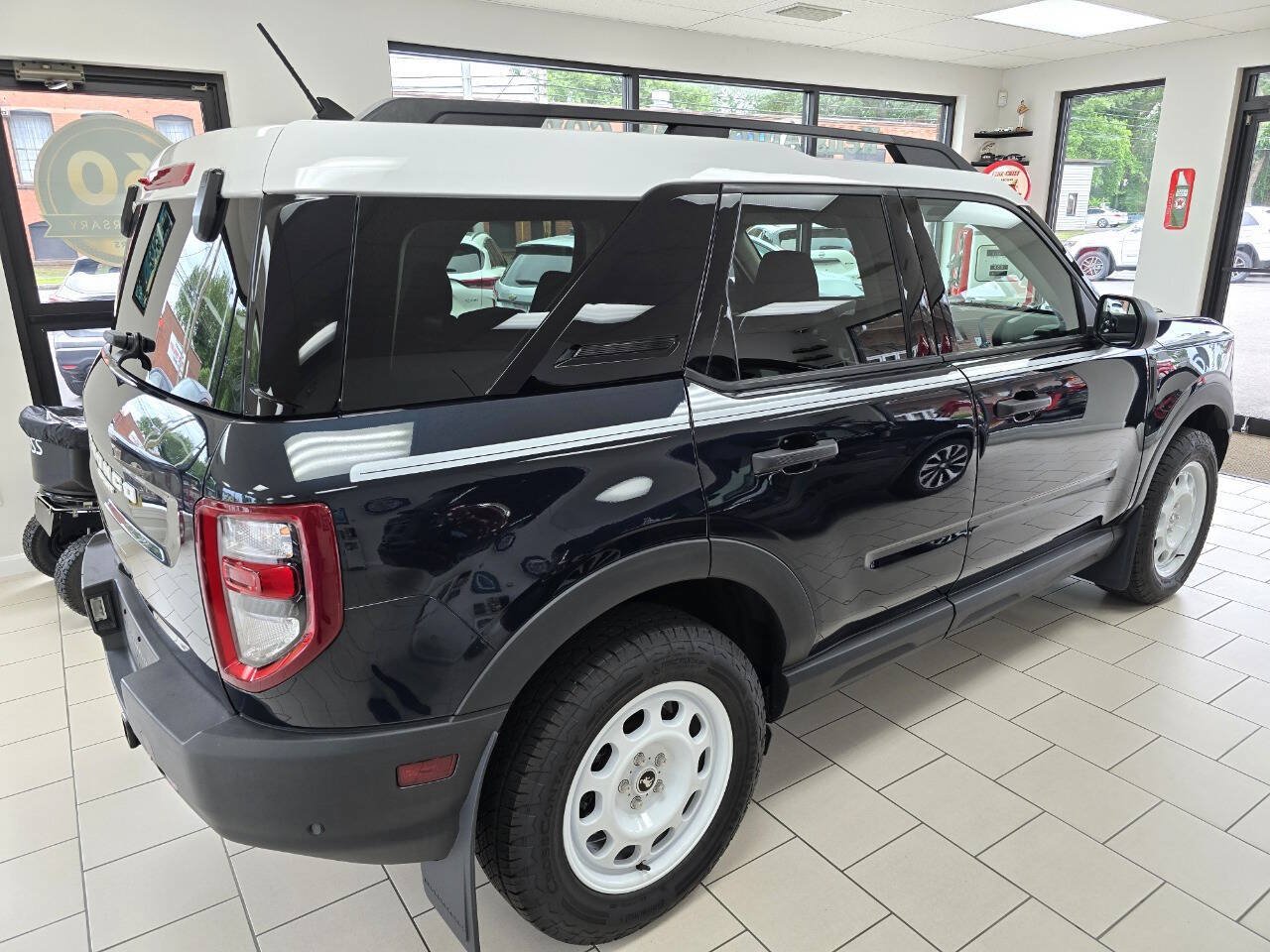 Used 2023 Ford Bronco Sport Heritage w/ Heritage Convenience Package AWD/4WD image 11