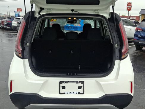 Used 2024 Kia Soul LX w/ Option Group 015 FWD image 27
