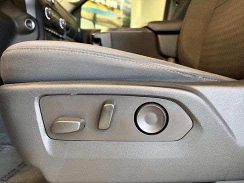 Used 2022 Chevrolet Silverado 1500 Custom AWD/4WD image 15
