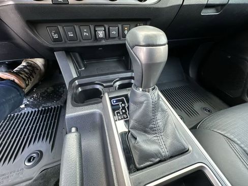 Certified 2021 Toyota Tacoma Limited image 24