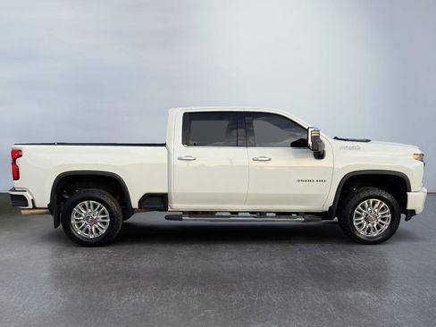 Used 2022 Chevrolet Silverado 3500 High Country w/ Z71 Off-Road Package image 6