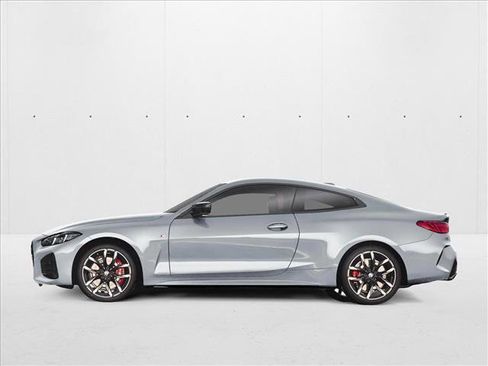 New 2026 BMW M440i Coupe image 2