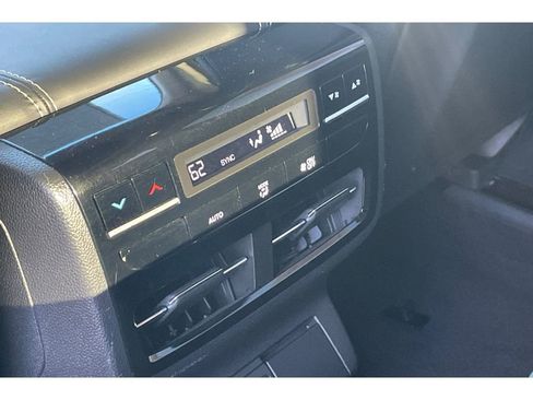 Certified 2023 Acura MDX SH-AWD w/ Technology Package image 43