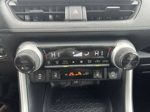 Used 2024 Toyota RAV4 XLE w/ Convenience Package AWD/4WD image 18