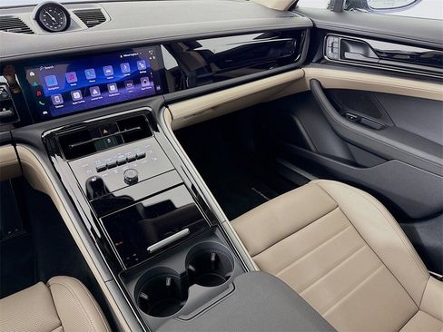 New 2026 Porsche Panamera image 26