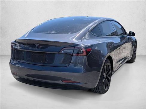 Used 2021 Tesla Model 3 Standard Range Plus image 4