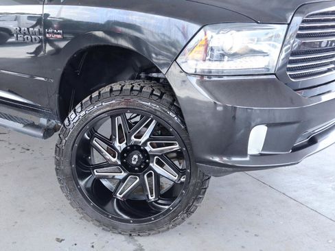 Used 2016 RAM 1500 Sport w/ Black Ram 1500 Sport Group AWD/4WD image 5