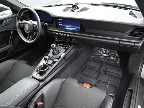 Certified 2026 Porsche 911 GT3 RWD image 36