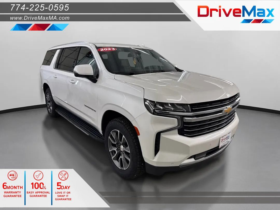 Used 2023 Chevrolet Suburban LT w/ LT Signature Plus Package AWD/4WD image 1