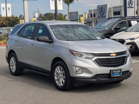 Used 2020 Chevrolet Equinox LS FWD image 7