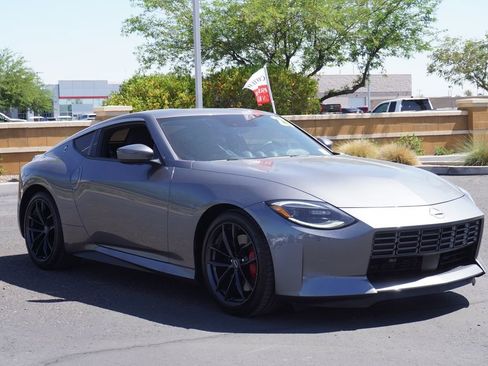 Certified 2025 Nissan Z Performance w/ Floor Mat Package RWD image 5