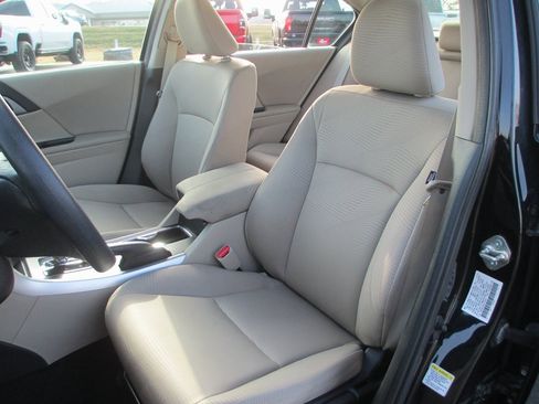 Used 2014 Honda Accord LX image 12