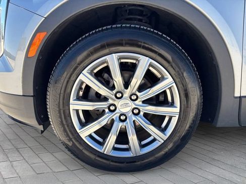 Used 2023 Cadillac XT4 Premium Luxury FWD image 9