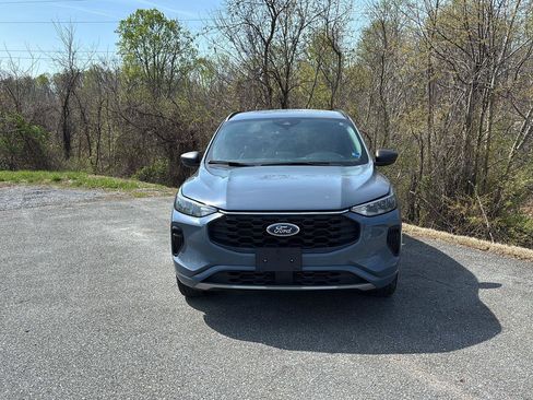 Used 2024 Ford Escape ST-Line image 2