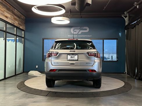 Used 2020 Jeep Compass Sport w/ Cold Weather Group image 4