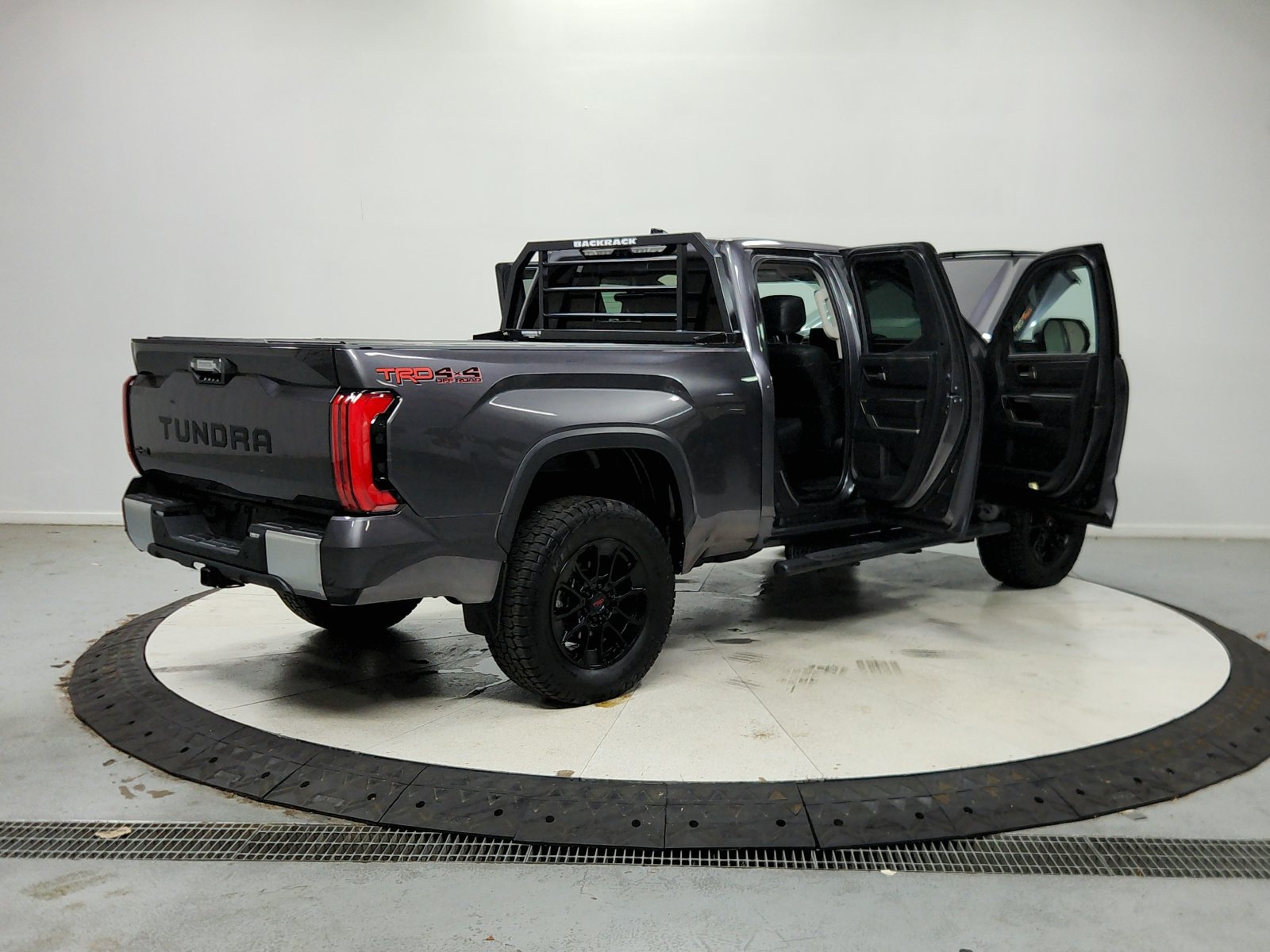 Used 2022 Toyota Tundra Limited w/ TRD Off-Road Package AWD/4WD image 16