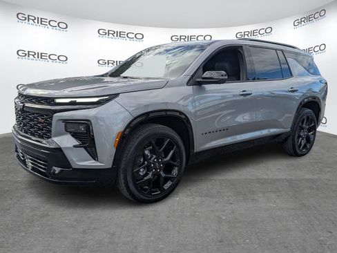Used 2026 Chevrolet Traverse RS image 3