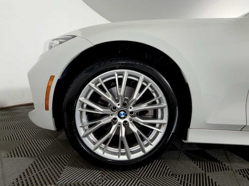 Used 2024 BMW 330i xDrive Sedan w/ Convenience Package AWD/4WD image 8