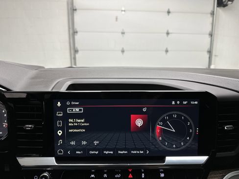 Used 2026 GMC Sierra 1500 Elevation w/ LPO, Elevation Black Package AWD/4WD image 32