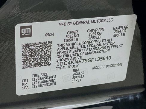 Used 2025 Chevrolet Silverado 2500 LT w/ Safety Package image 35