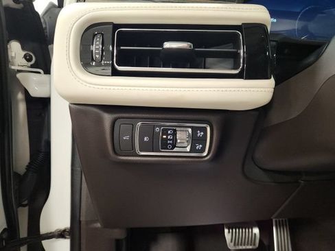 Used 2020 Lincoln Aviator Black Label w/ Dynamic Handling Package AWD/4WD image 21