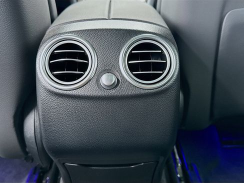 Used 2022 Mercedes-Benz GLC 300 image 17